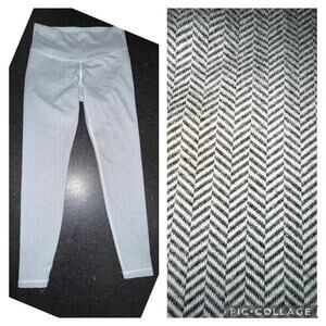 UEC OLD NAVY TEXTURED GREY WHITE HERRINGBONE LEGGINGS FULL LENGTH SZ M